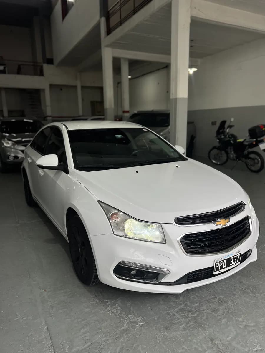 CHEVROLET CRUZE LT 1.8 MT