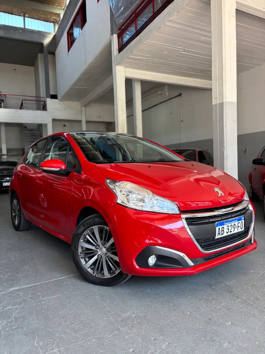 PEUGEOT 208 Allure